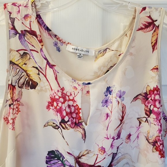 EUC Floral High-low Tank - Picture 3 of 6